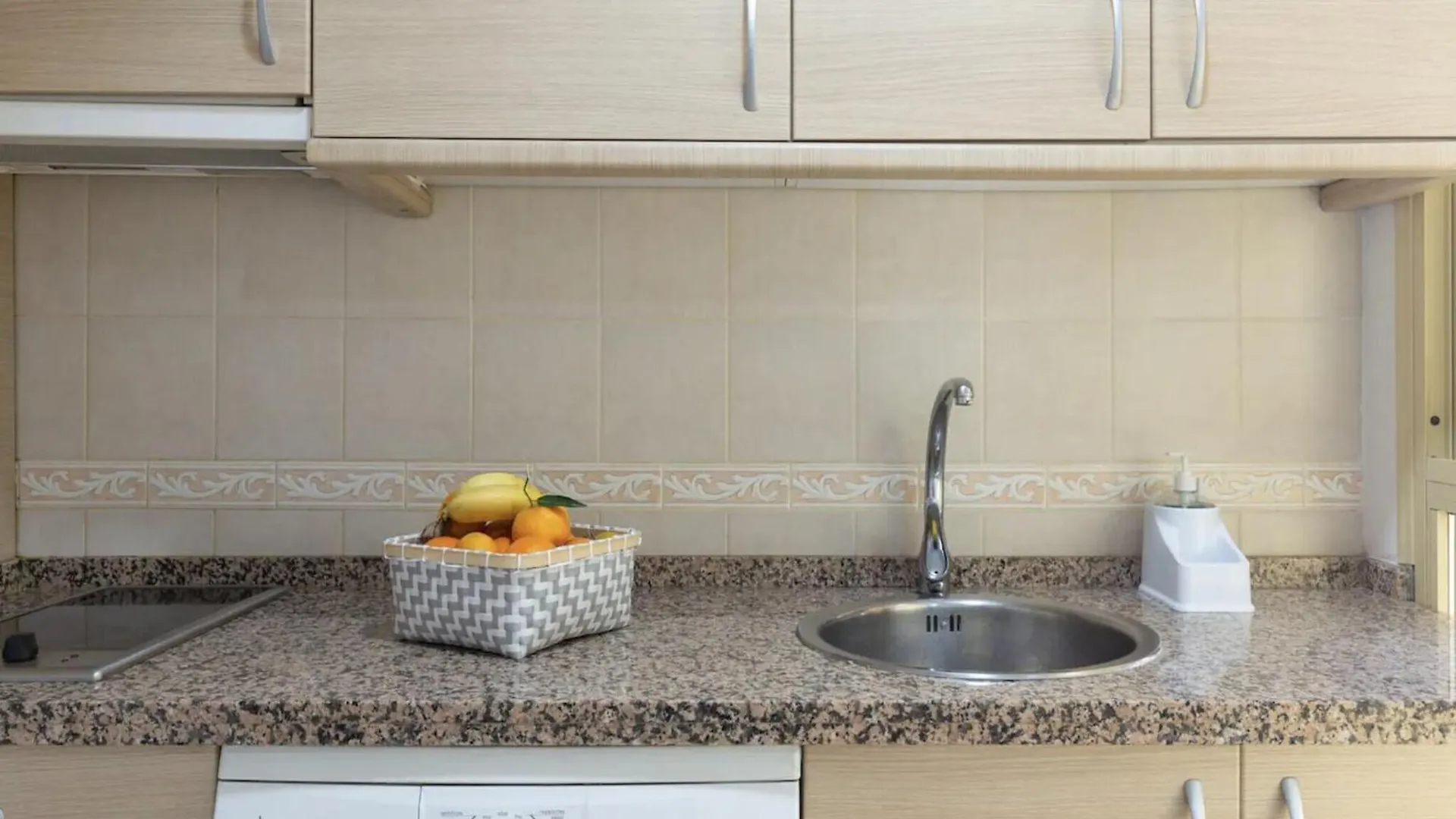 Apartment Near Playa De Bajondillo Torremolinos 0*,  Spain