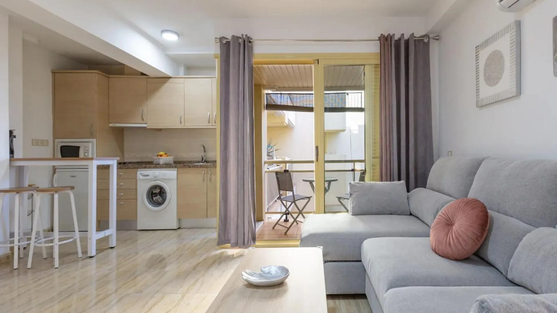 Apartment Near Playa De Bajondillo Torremolinos Spanien